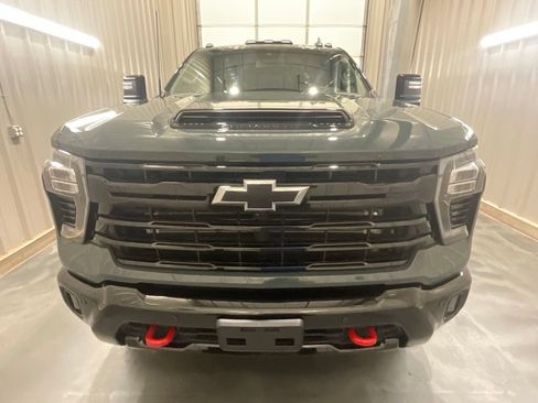 Used 2026 Chevrolet Silverado 2500 LT w/ Trail Boss Package AWD/4WD image 5
