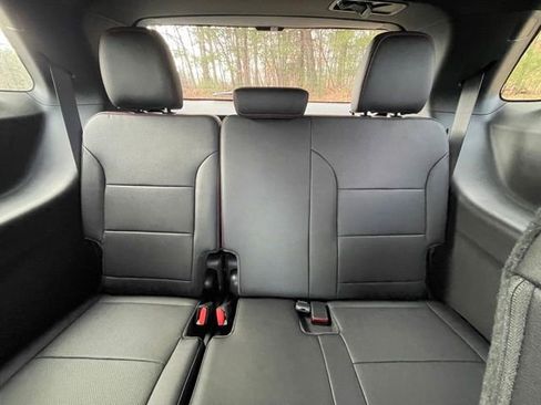 New 2026 Chevrolet Traverse RS w/ LPO, Floor Liner Package image 21