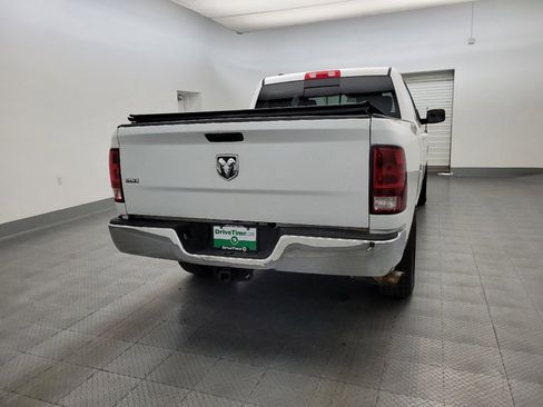 Used 2019 RAM 1500 Classic SLT image 7