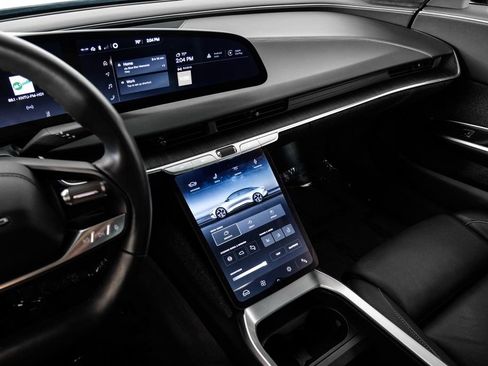 Used 2023 Lucid Air Touring image 22