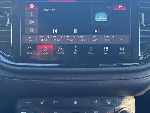 Used 2023 Dodge Durango GT image 14