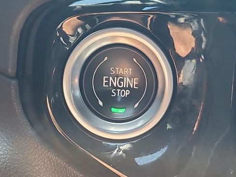Used 2022 Chevrolet Silverado 1500 ZR2 w/ Technology Package AWD/4WD image 16