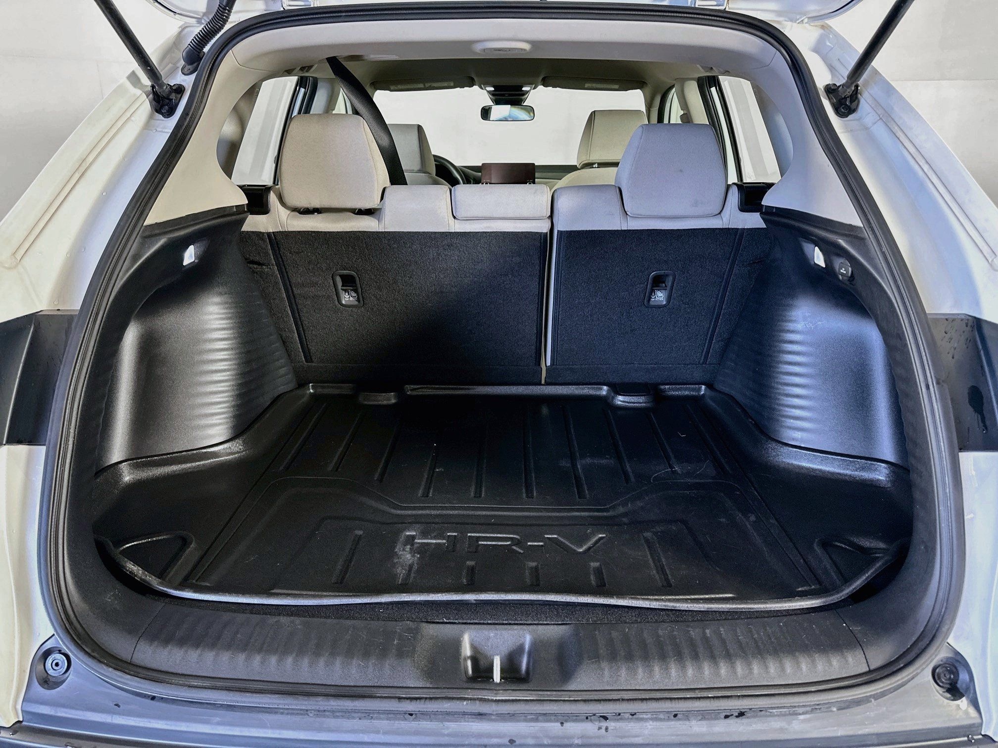 Used 2024 Honda HR-V LX image 27