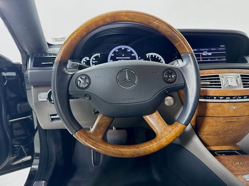 Used 2009 Mercedes-Benz CL 550 4MATIC image 12