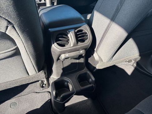 Used 2025 Jeep Wrangler Unlimited Sport AWD/4WD image 22