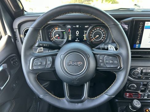 Used 2025 Jeep Wrangler Unlimited Rubicon 392 AWD/4WD image 23