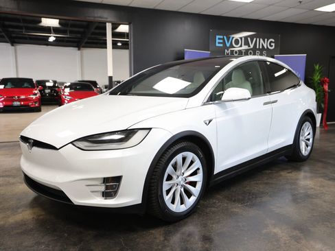 Used 2020 Tesla Model X Performance image 5