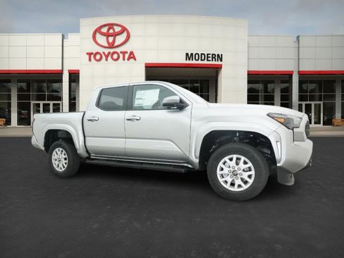 New 2025 Toyota Tacoma SR5 image 28