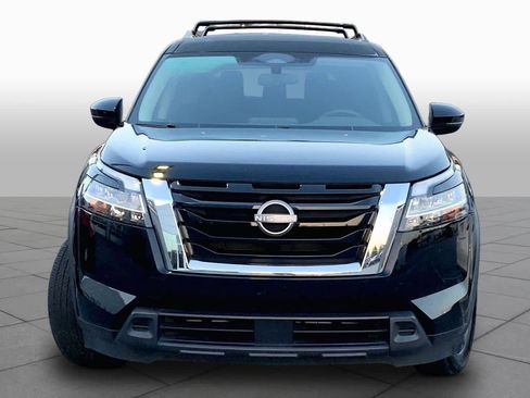 Used 2022 Nissan Pathfinder SV FWD image 4