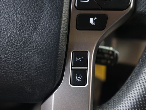 Used 2019 Toyota Tacoma SR5 RWD image 28