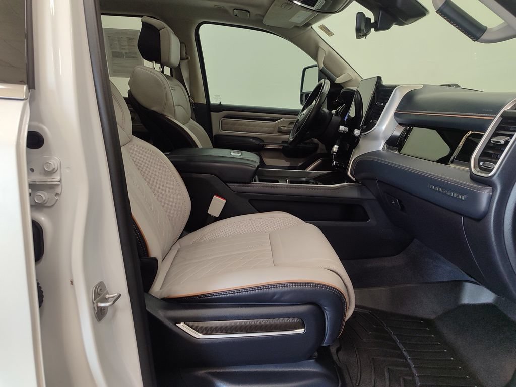 Used 2025 RAM 1500 Tungsten w/ Towing Technology Group AWD/4WD image 19