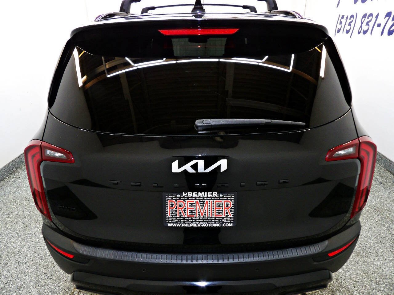 Used 2022 Kia Telluride EX w/ EX Premium Package AWD/4WD image 5