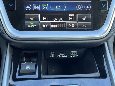 Certified 2025 Subaru Outback Limited image 21