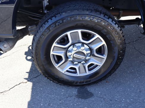 Used 2025 Ford F250 Lariat image 38