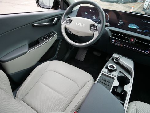 Certified 2024 Kia EV6 Wind w/ Wind Technology Package image 9