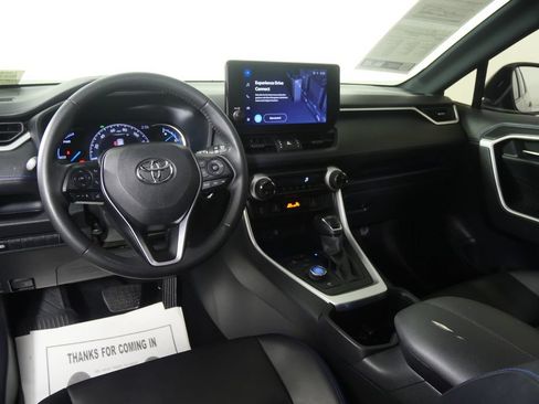Used 2023 Toyota RAV4 XSE AWD/4WD image 18