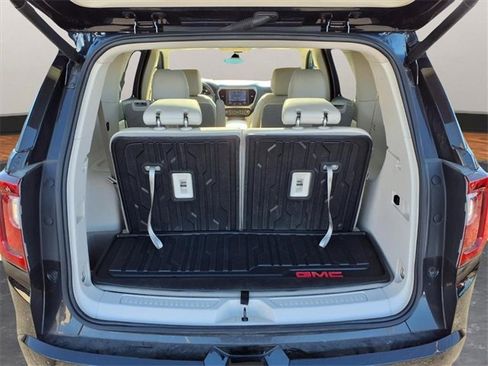 Certified 2023 GMC Acadia Denali w/ Black Diamond Edition image 27