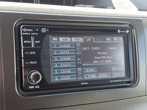 Used 2014 Toyota Sienna XLE image 15