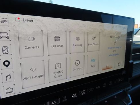 Used 2024 GMC Hummer EV 3X w/ Omega Edition AWD/4WD image 29