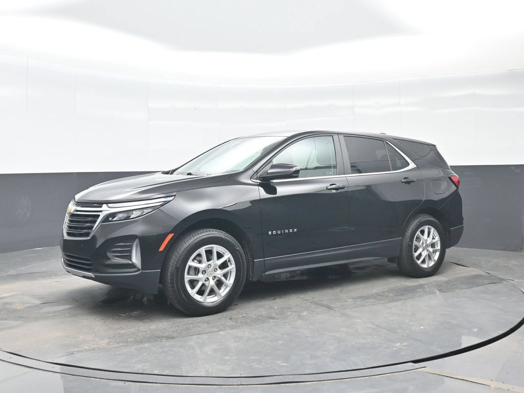 Used 2024 Chevrolet Equinox LT AWD/4WD image 2