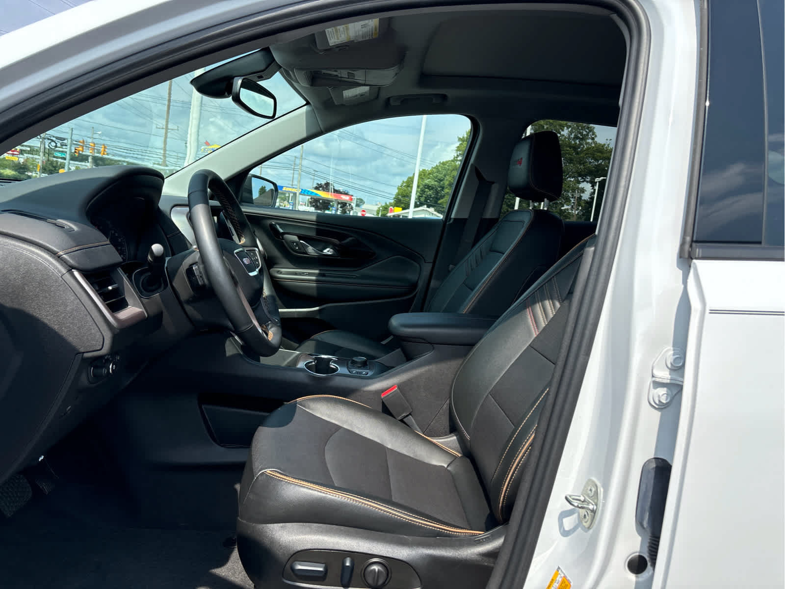 Certified 2024 GMC Terrain AT4 AWD/4WD image 8