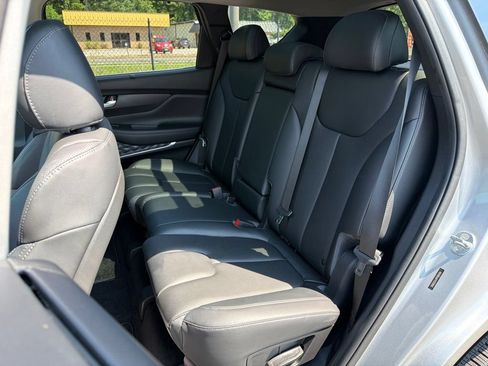 Used 2023 Hyundai Santa Fe SEL Premium AWD/4WD image 19