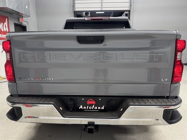 Used 2024 Chevrolet Silverado 1500 LT AWD/4WD image 7