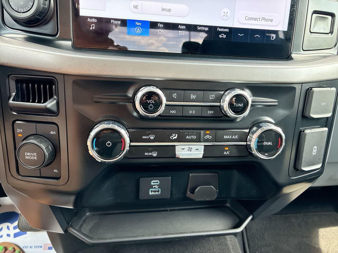 Used 2024 Ford F150 XLT AWD/4WD image 17