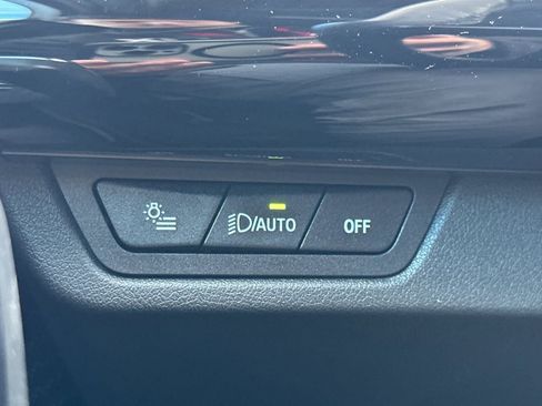 Used 2025 BMW X1 xDrive28i w/ Premium Package image 36