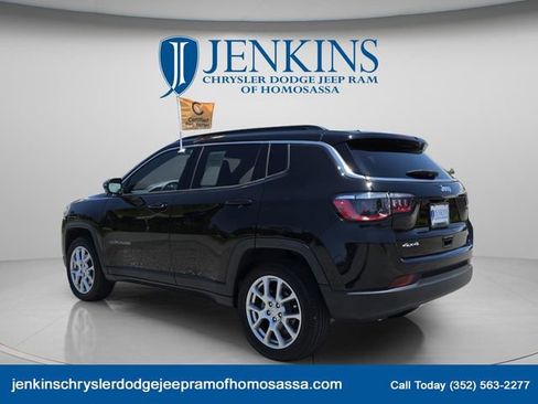 Certified 2023 Jeep Compass Latitude AWD/4WD image 8