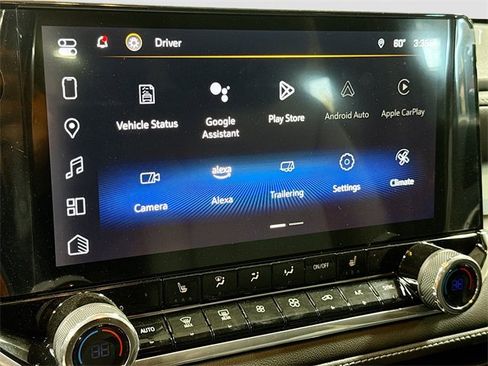 New 2024 Chevrolet Colorado LT w/ LT Convenience Package III image 18