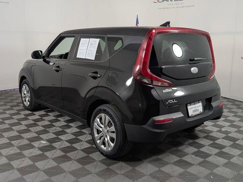 Used 2020 Kia Soul LX image 3