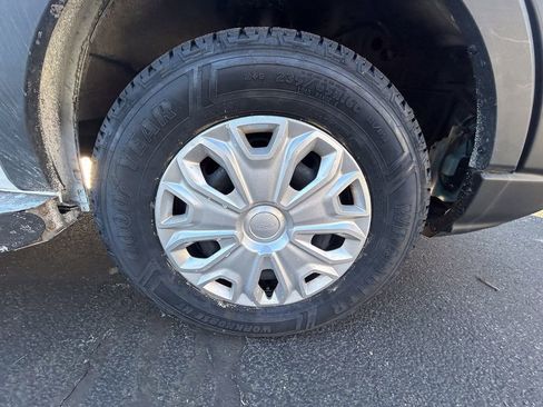 Used 2024 Ford Transit 250 Low Roof w/ Exterior Upgrade Package image 15