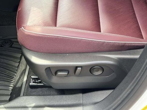Used 2026 Buick Envision Sport Touring AWD/4WD image 21