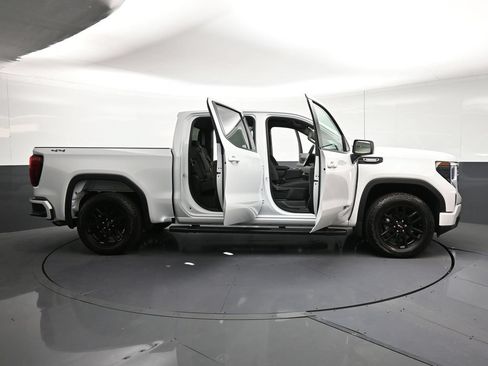 Used 2026 GMC Sierra 1500 Elevation AWD/4WD image 32