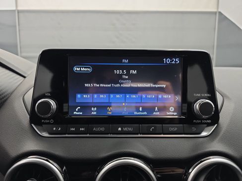 Used 2025 Nissan Sentra S image 23