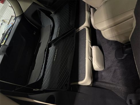 Used 2017 Acura MDX SH-AWD w/ Advance Package image 19