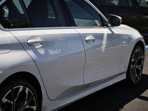 Used 2026 BMW 330i xDrive Sedan AWD/4WD image 8
