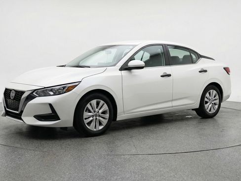 Used 2025 Nissan Sentra S FWD image 3