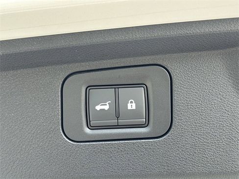 New 2025 Nissan Armada PRO-4X w/ Pro-4X Premium Package image 37