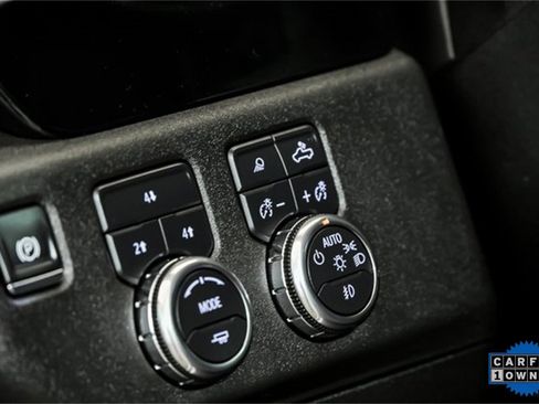 Certified 2025 GMC Sierra 2500 SLE w/ SLE Value Package; image 15