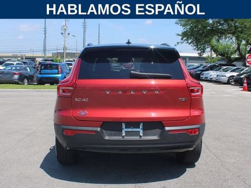 Used 2021 Volvo XC40 T5 R-Design w/ Advanced Package AWD/4WD image 4