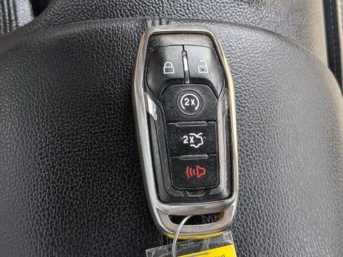 Used 2017 Ford Mustang Premium RWD image 27