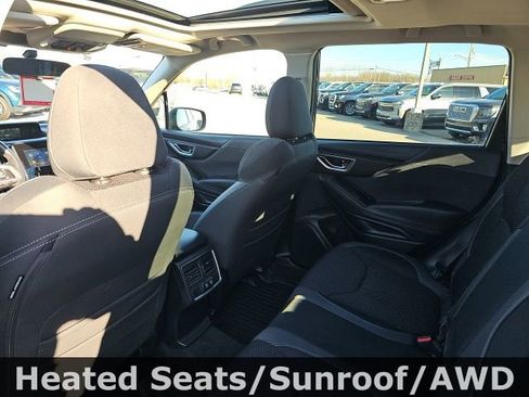 Used 2023 Subaru Forester Premium image 25