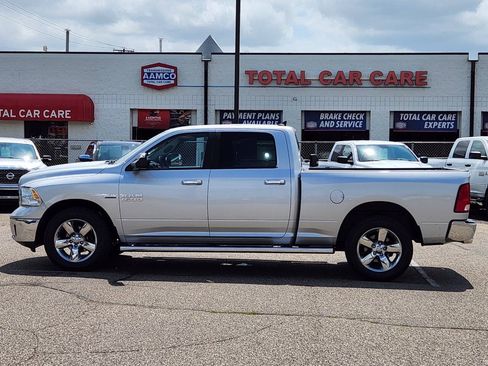 Used 2018 RAM 1500 Big Horn AWD/4WD image 2