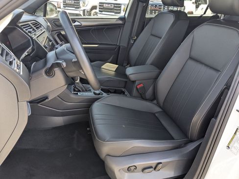 Used 2023 Volkswagen Tiguan SE R-Line AWD/4WD image 16