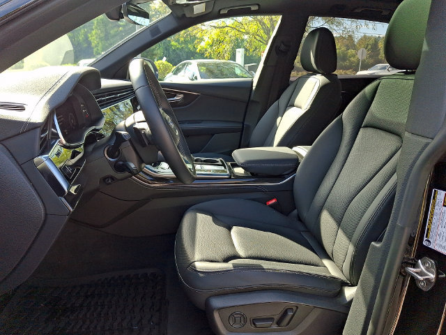 Used 2026 Audi Q8 Premium Plus AWD/4WD image 13