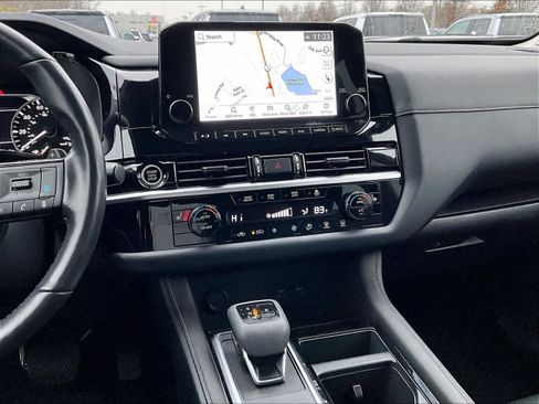 Used 2024 Nissan Pathfinder SL w/ SL Premium Package image 19