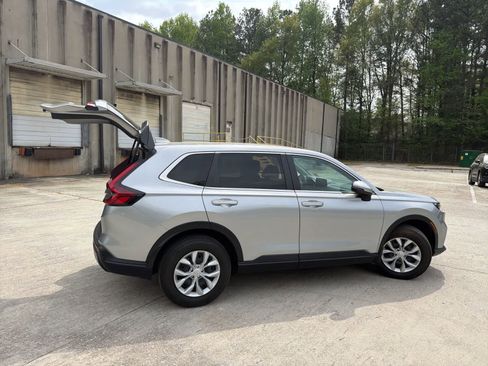 Used 2025 Honda CR-V LX image 11