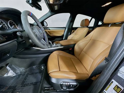 Used 2018 BMW X4 M40i image 14